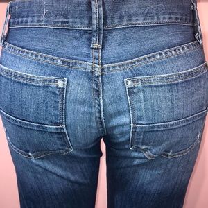 Gap limited edition Jeans 👖 Size 28 🌺